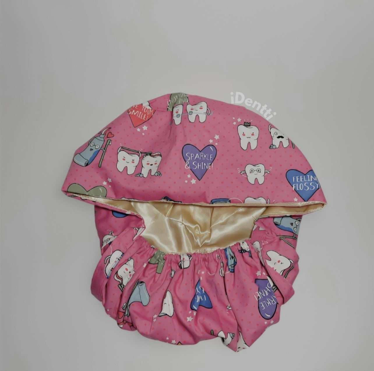 Scrub cap muelitas rosa estilo ponytail