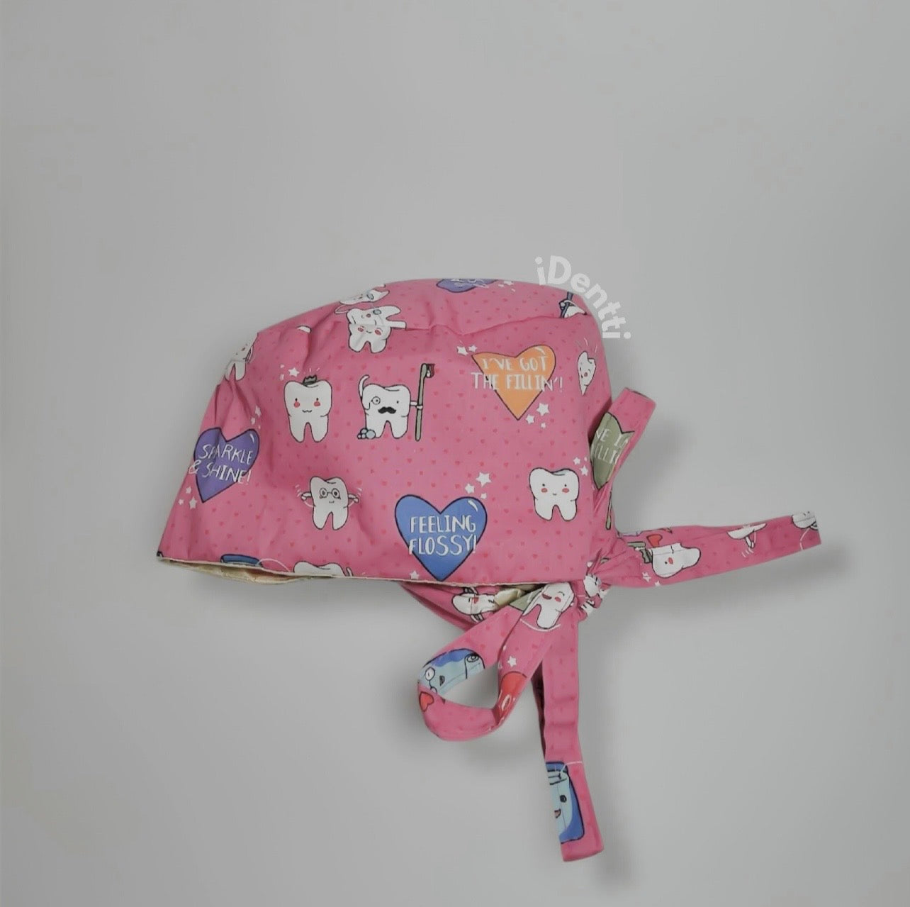 Scrub cap muelitas rosa estilo ponytail