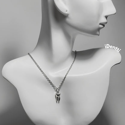 Collar con dije en forma de muela plateado